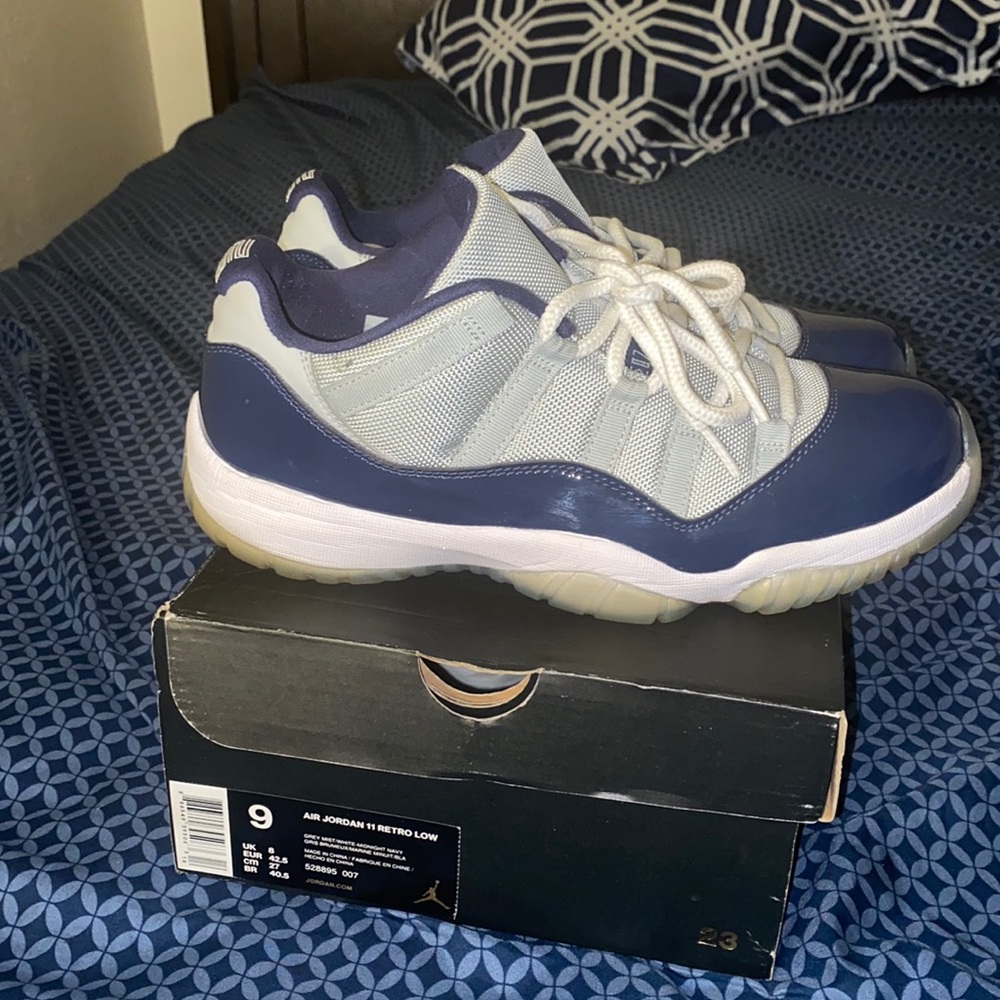 Great condition Grey white navy Air Jordan 11 Retro Low